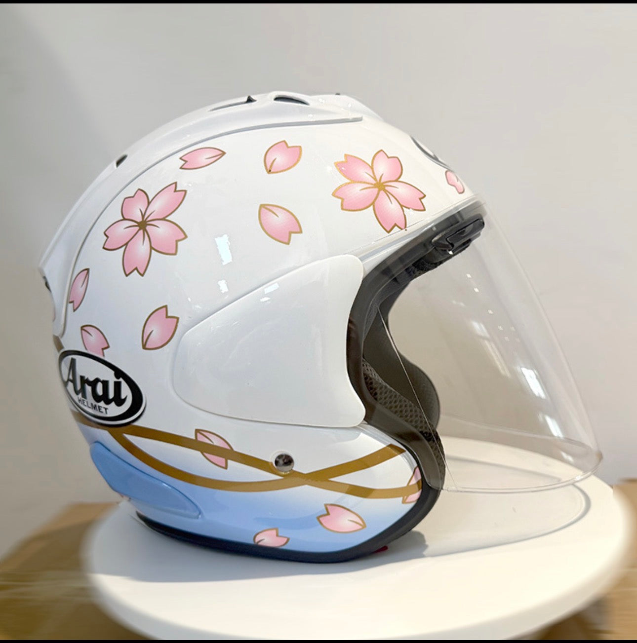 Casque Arai SZ-R VAS EVO Sakura Édition – Blanc / Fleurs Japonaises